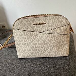 Michael Kors Jet Set Travel Medium Logo Dome Crossbody Bag